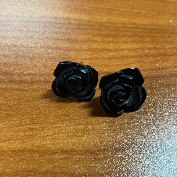 Earring Bundle - Picture 7 of 12